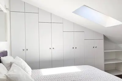 Image de Duplex-Confort-Sdb privée avec douche-Vue sur la cour-Malaga Centro Parkin