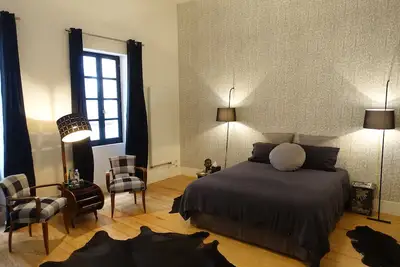 Image de Chambre grand lit en 160 pour 1 ou 2 personnes.