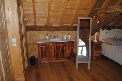 Image de suite lys salle de bains en open baignoire îlot