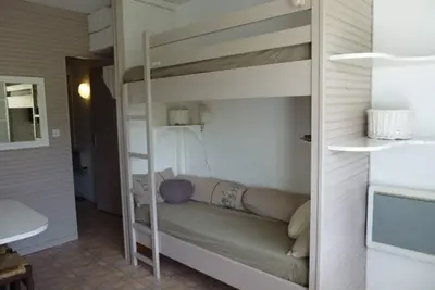 Image de Studio confortable avec balcon et casier à skis, 4\/6 personnes, au pied des pistes