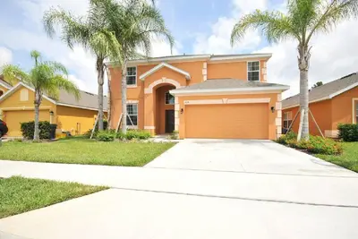 Image de Idyllic Watersong Villa 6 Bed, 5 Bath + 2 x1/2baths, Pool/Spa with Games Room