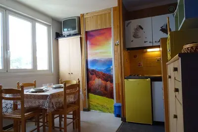 Image de Studio cosy à Arette, 2 pers, au pied des pistes avec kitchenette équipée et casier à skis