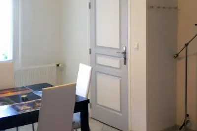 Image de Studio, 20 m2. Meublé. Rez-de-jardin