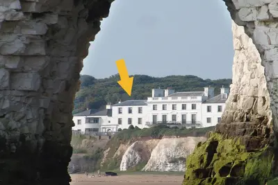 Image de A proximité de Londres/Douvres, face à des escaliers, sur la plage, allemand