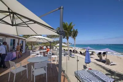 Image de 3bd apt with sea-views on sandy beach, in gated resort with pool&gym!