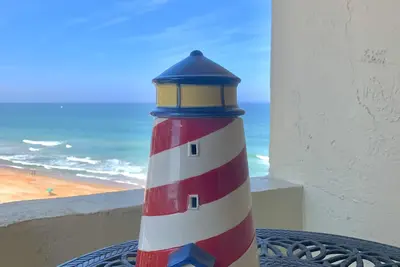 Image de Superbe Condo 3 chambres directement sur la plage