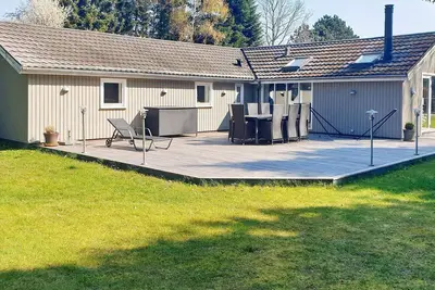 Image de Maison de vacances pour 8 a Væggerløse