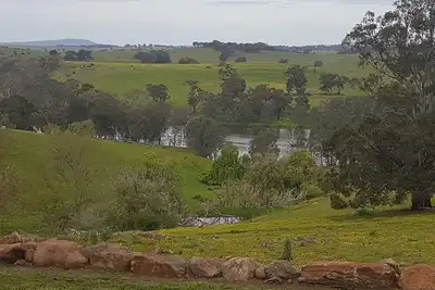 Image de Stunning farm accommodation with incredible views 90 minutes from Melbourne