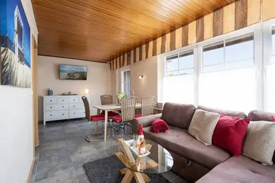 Image de Vacation apartment Sonnenlicht with balcony in Haus Sonneninsel in Grömitz