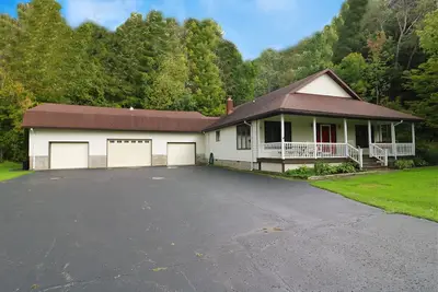 Image de Great house for rent in Wells Bay!