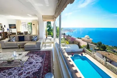 Image de Villa Paraiso avec piscine et sublimes vues sur mer