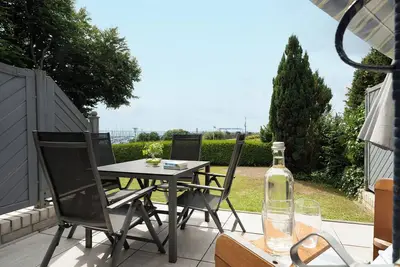 Image de Vacation apartment 1 with terrace in the Strandhaus am Yachthafen in Grömitz