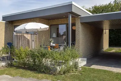 Image de Vacation bungalow Oase 6 with south-west-facing terrace in Grömitz-Lensterstrand