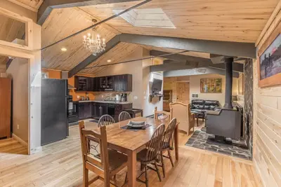 Image de Renovated Historic Suite - Air Conditioning - Heart of Downtown Ouray