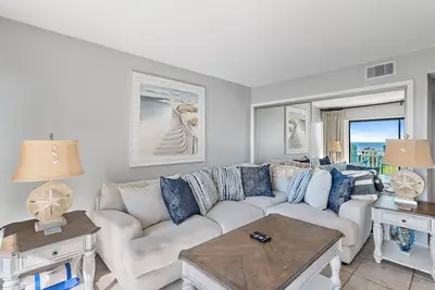 Image de Beach-side summer escape!