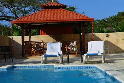 Image de 6bd guest-friendly condo complex with pool/cable Tv/Bbq/Wi-Fi/parking