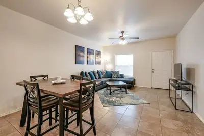 Image de Aa2  10% Off 2br Apt Fast WiFi  4-mins to Medical Center Pet-friendly