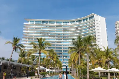 Image de Oceanfront Condo, Right On The Beach. Spectacular View