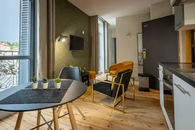 Image de Appartement-2 personnes-de Luxe-Sdb-Balcon