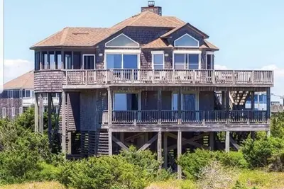 Image de Oceanfront 4 bedroom Salvo Sandcastle * Hot Tub