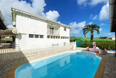 Image de Charmant appartement avec piscine