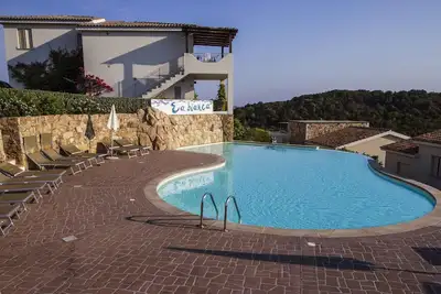 Image de Appartement de vacances avec piscine extérieure et climatisation