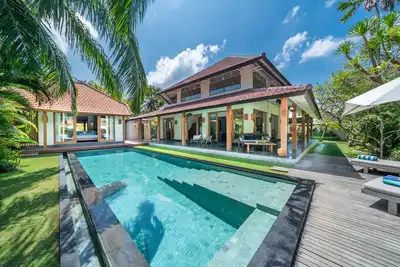 Image de Spacious Luxury 4br Villa Litera Canggu - walking distance to the beach
