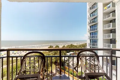 Image de 4th-floor ocean-view studio with Ac, pool, hot tub & WiFi - snowbirds welcome