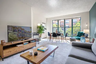 Image de Complete South Beach 1br w/ Spa, Sauna, near At&T Park by Blueground