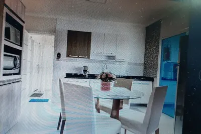 Image de Wi-Fi, 2 covered garages, hot and cold air. Home Office. Everything here.