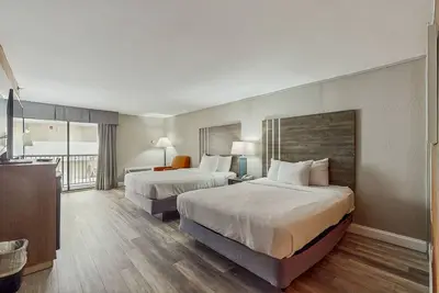 Image de 5th-floor studio with Ac, pool, hot tub, gym, & breakfast