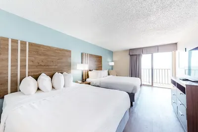 Image de Carolinian Beach Resort 7th-floor oceanfront studio with pool, hot tub, & Ac