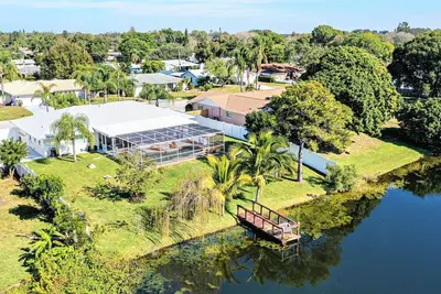Image de Lakefront Dock! Pool Home near Anna Maria Island