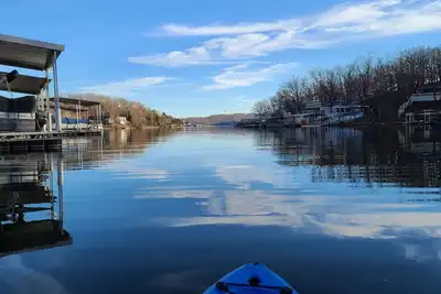 Image de Quite cove dock trailer parking sleeps14 two kayaks games floats firepit