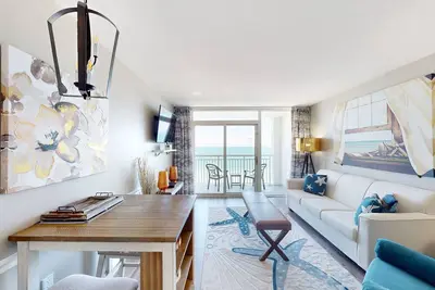 Image de 9th-floor oceanfront condo with amazing beach views, hot tubs, pools, lazy river