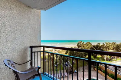 Image de 3rd-floor ocean-view studio with WiFi, pool & hot tub - dog & snowbirds welcome