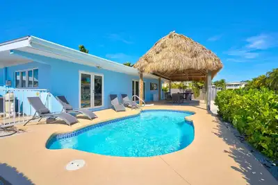 Image de Last Minute Summer Deals! ! ! Waterfront Keys Cottage and Outdoor Living!