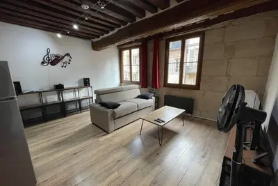 Image de Appartement 2 - 55 m2 au centre historique de Semur en Auxois