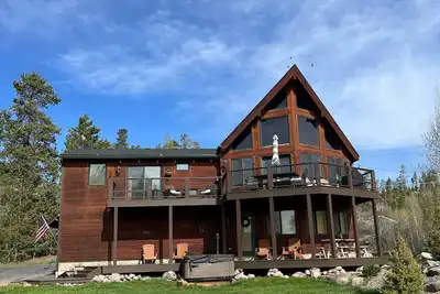 Image de Grand Lake House w/ Lake & Mtn Views! Close to town & Rmnp / big lot & hot tub!