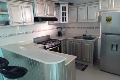 Image de 3dr Huge Lovely Apt to enjoy, Pool\/patio 4 Parties