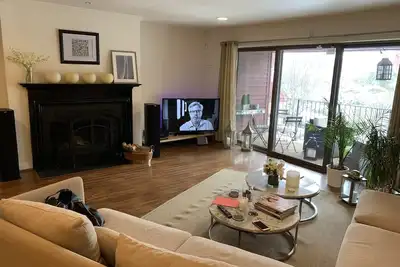 Image de Waterfront Luxury Apartment in Gated Condo 15m -Ny