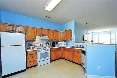 Image de Sunny Serene Townhouse - 10 mins to Downtown!