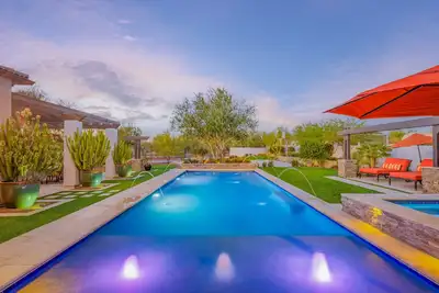Image de Relax at Desert Oasis in Scottsdale - Heated Pool, Spa, Fun Game Room, & More!