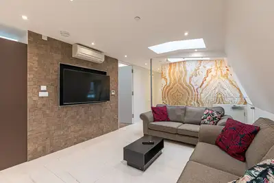 Image de Appartement en attiq-Salle de bain