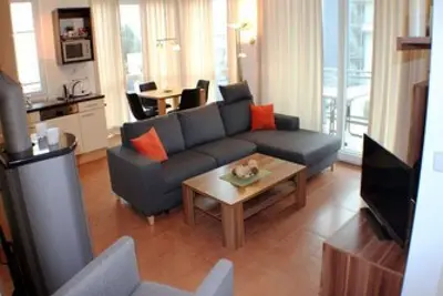Image de Cozy vacation apartment with direct sea view for the best time of the year