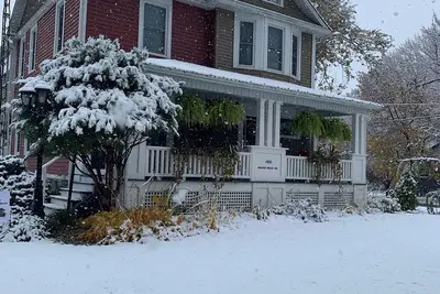 Image de Boutique Guest Suite 2 Minutes to Crystal Beach, 20 Minutes to the Niagara Falls