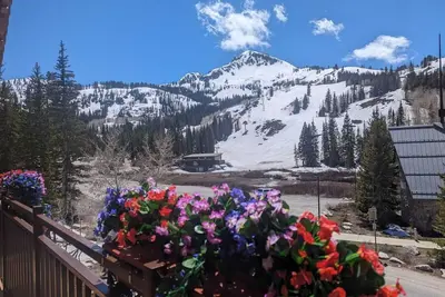 Image de Brighton Chalet | Big Cottonwood 2 Bedroom