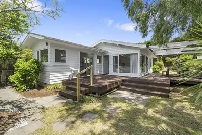 Image de Blue Gate Cottage - Waikanae Beach Holiday Home