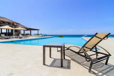 Image de 5bd top-floor beachfront penthouse with amazing sea views! Families only