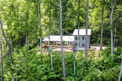 Image de Downtown/MountainViews/SwimSpa/FirePit/5Kings
